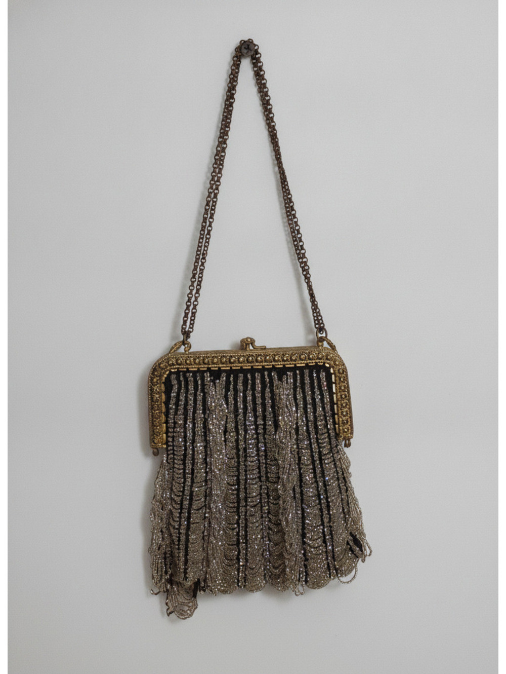 Antique 1920s Art Deco Silver Beaded Flapper Ornate Kiss-Lock Frame Purse Clutch